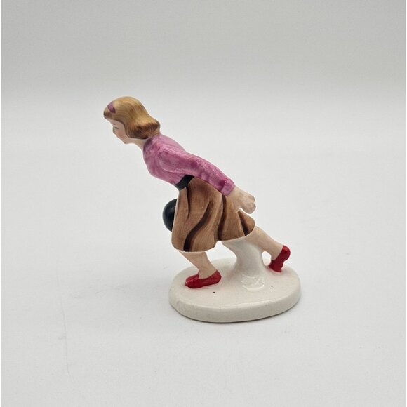 Vintage 1950s Woman Bowling Small 3.5" Figurine - Picture 2 of 6